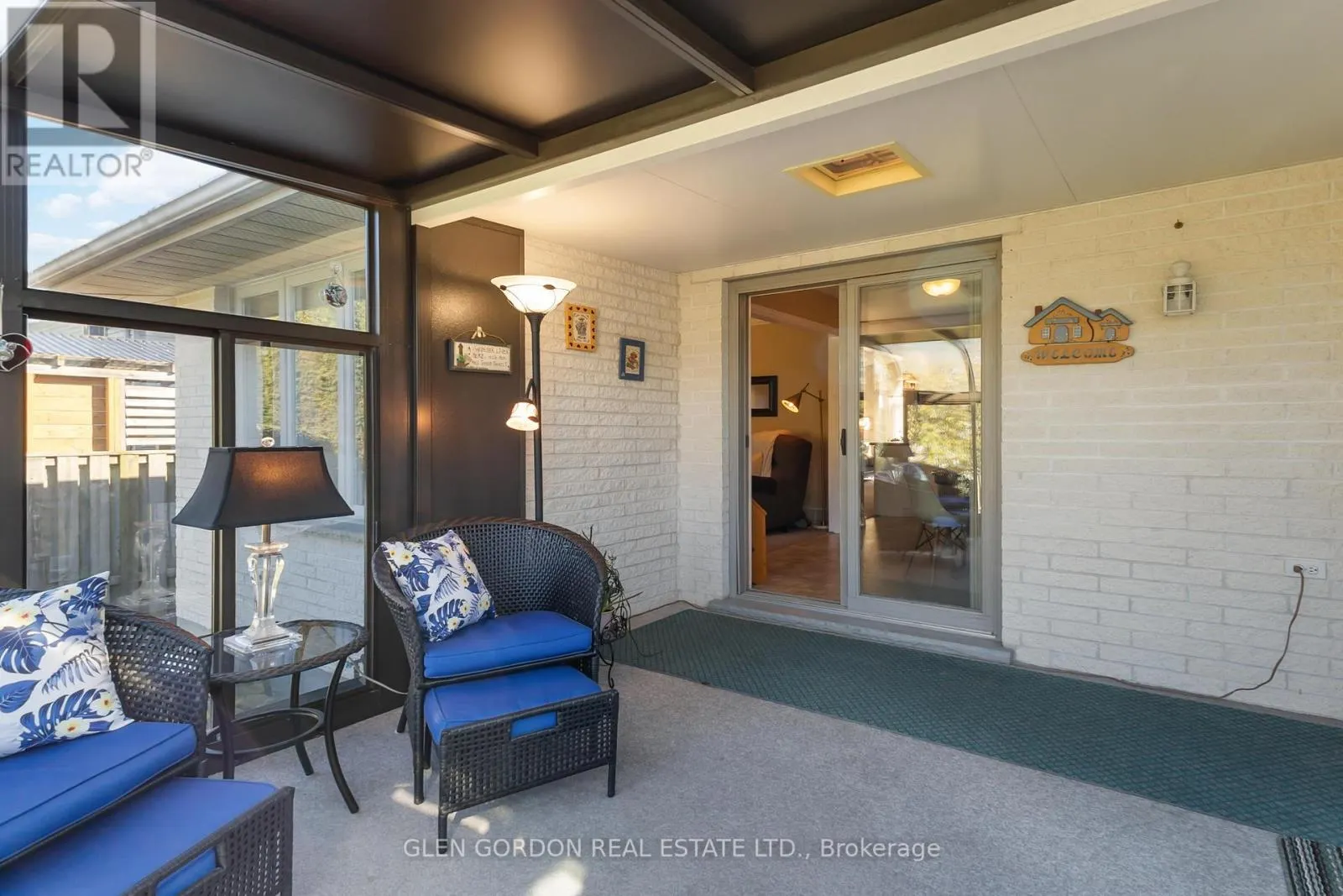 71 PARKVIEW CRESCENT