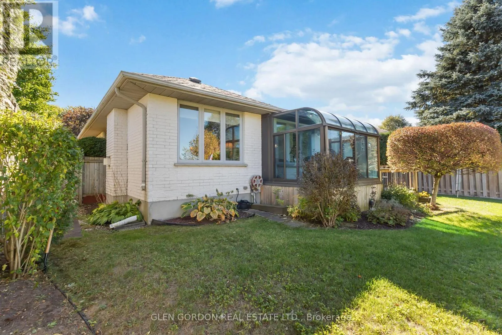 71 PARKVIEW CRESCENT