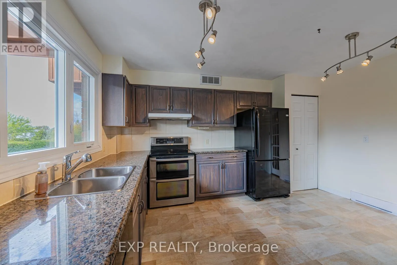 208 STRATAS COURT