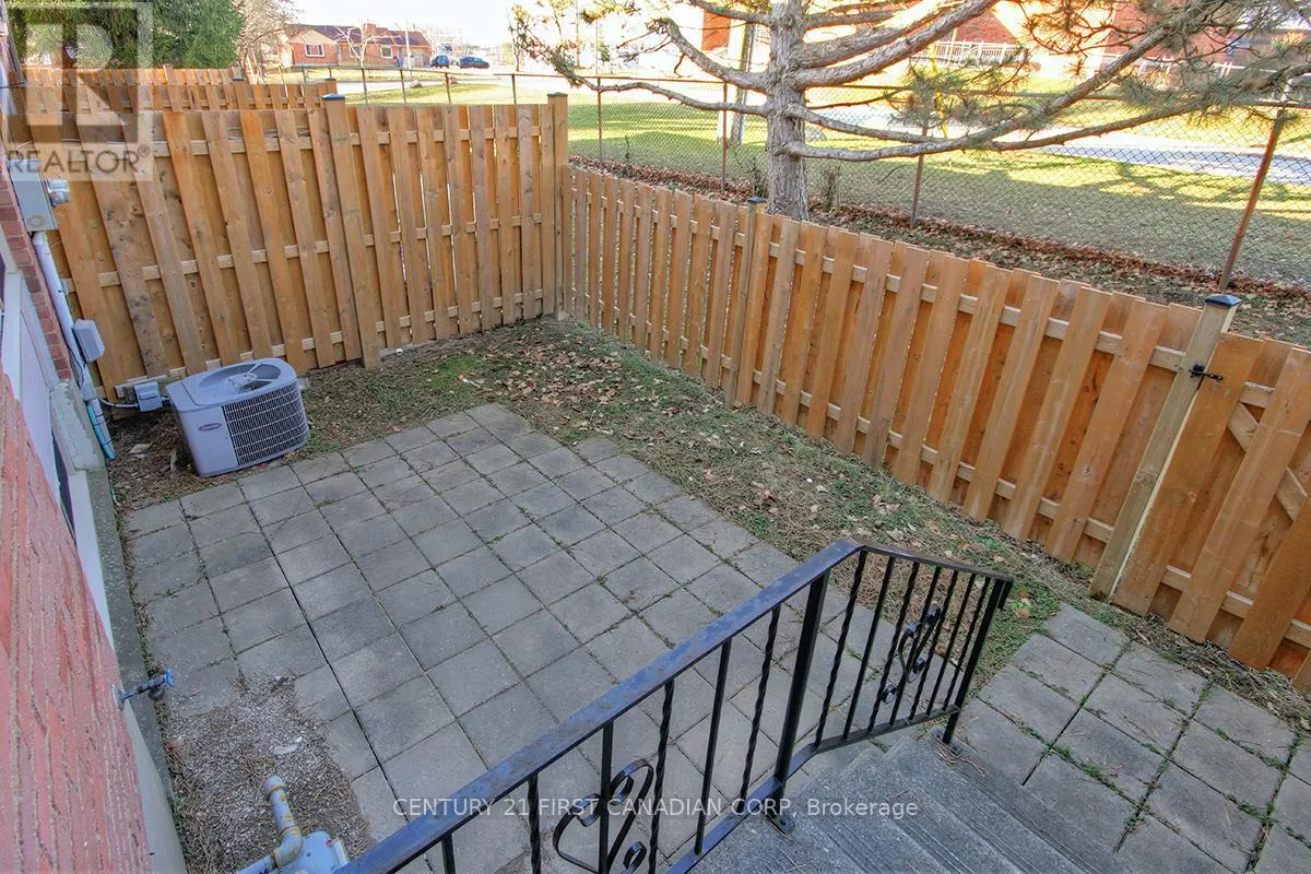 12 - 75 ANSONDALE ROAD, #12