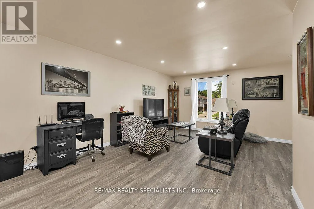 3195 CONSERVATION DRIVE W