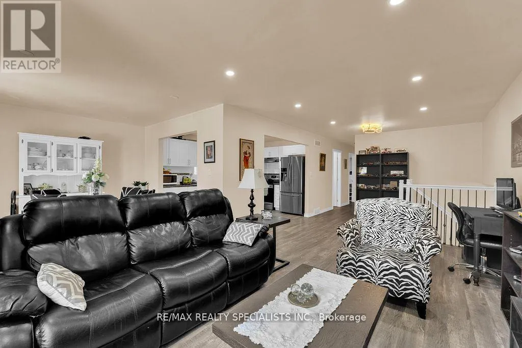 3195 CONSERVATION DRIVE W