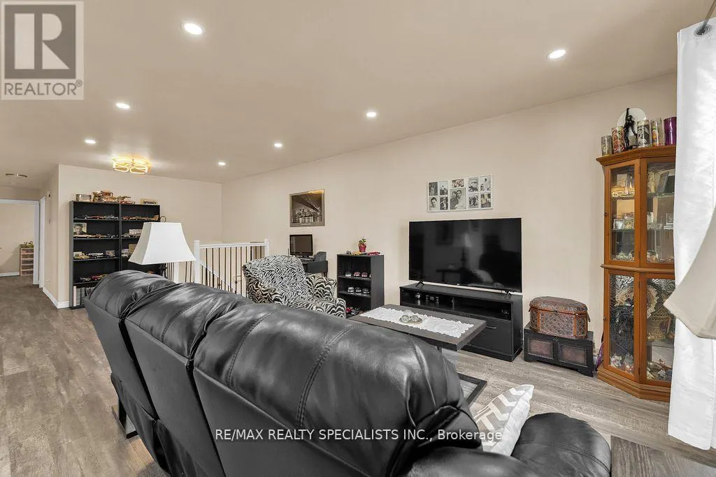 3195 CONSERVATION DRIVE W