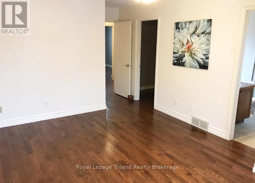 UNIT 5 - 395 SPRINGBANK AVENUE N, #Unit 5