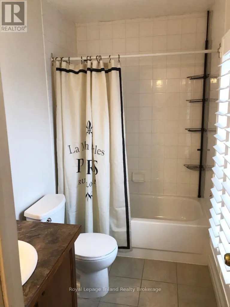 UNIT 5 - 395 SPRINGBANK AVENUE N, #Unit 5