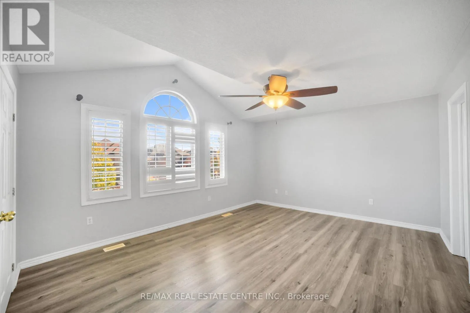 170 SOUTHBROOK DRIVE W