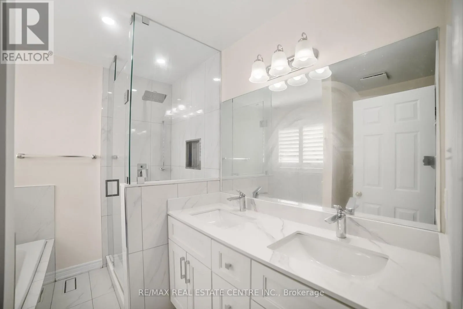 170 SOUTHBROOK DRIVE W