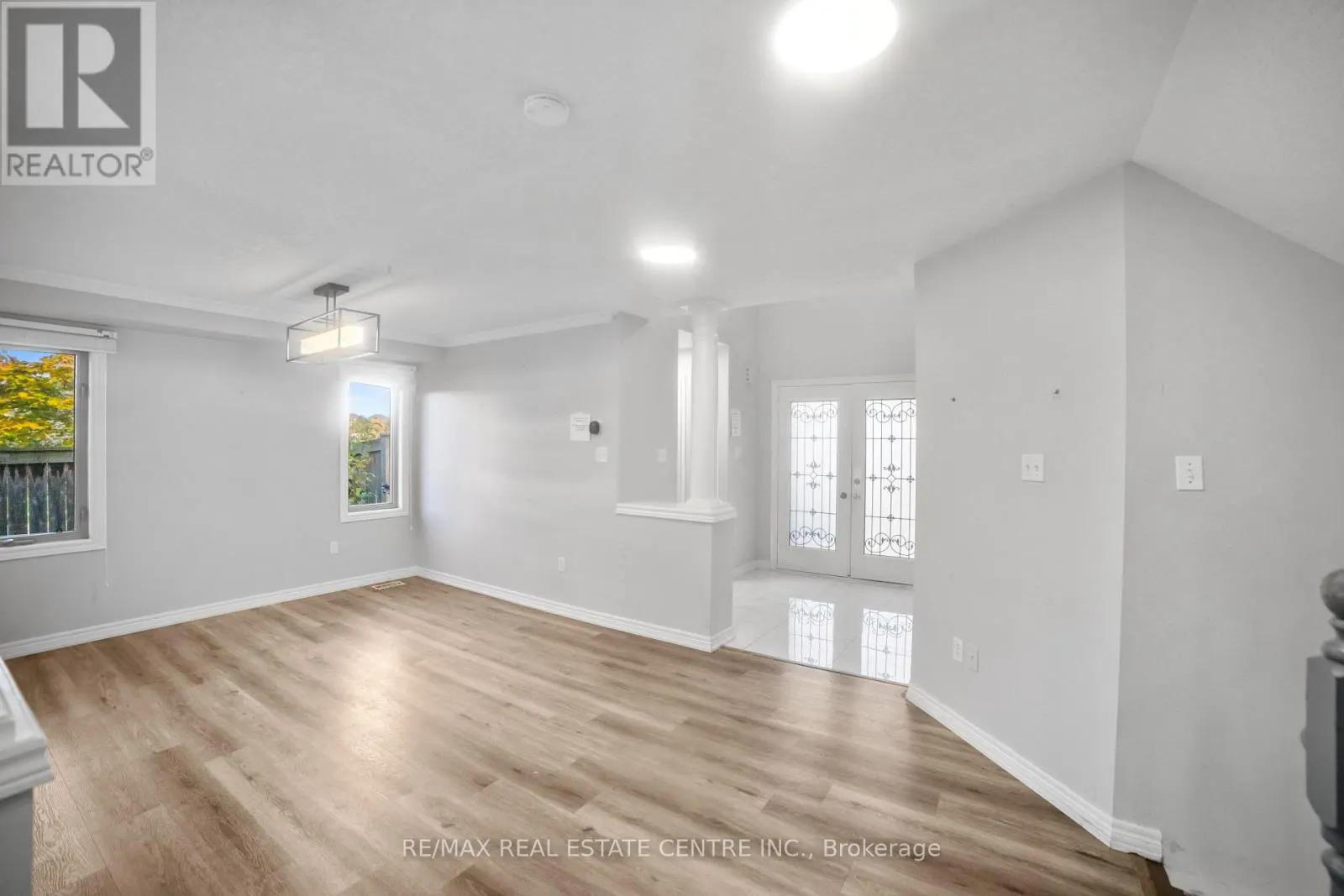 170 SOUTHBROOK DRIVE W