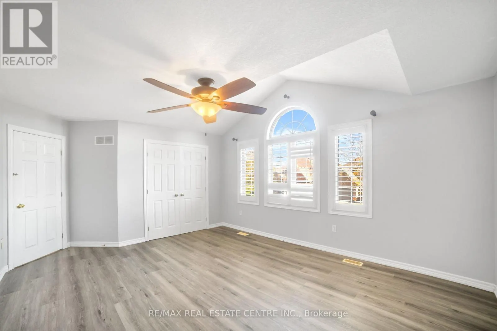 170 SOUTHBROOK DRIVE W