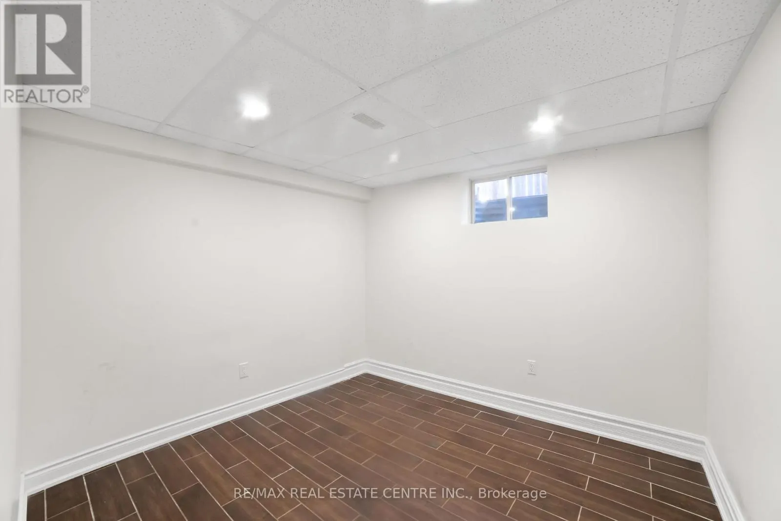 170 SOUTHBROOK DRIVE W