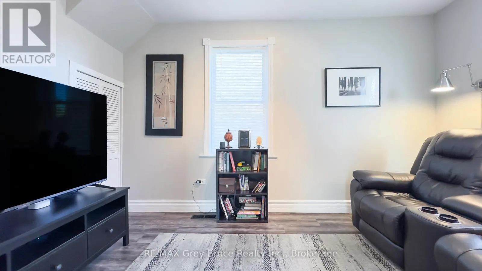 173 5TH AVENUE W