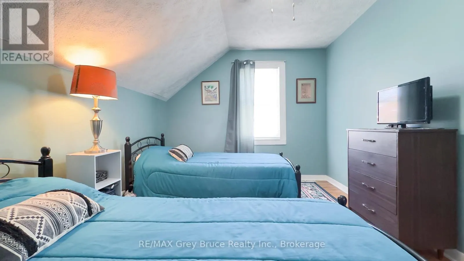 173 5TH AVENUE W