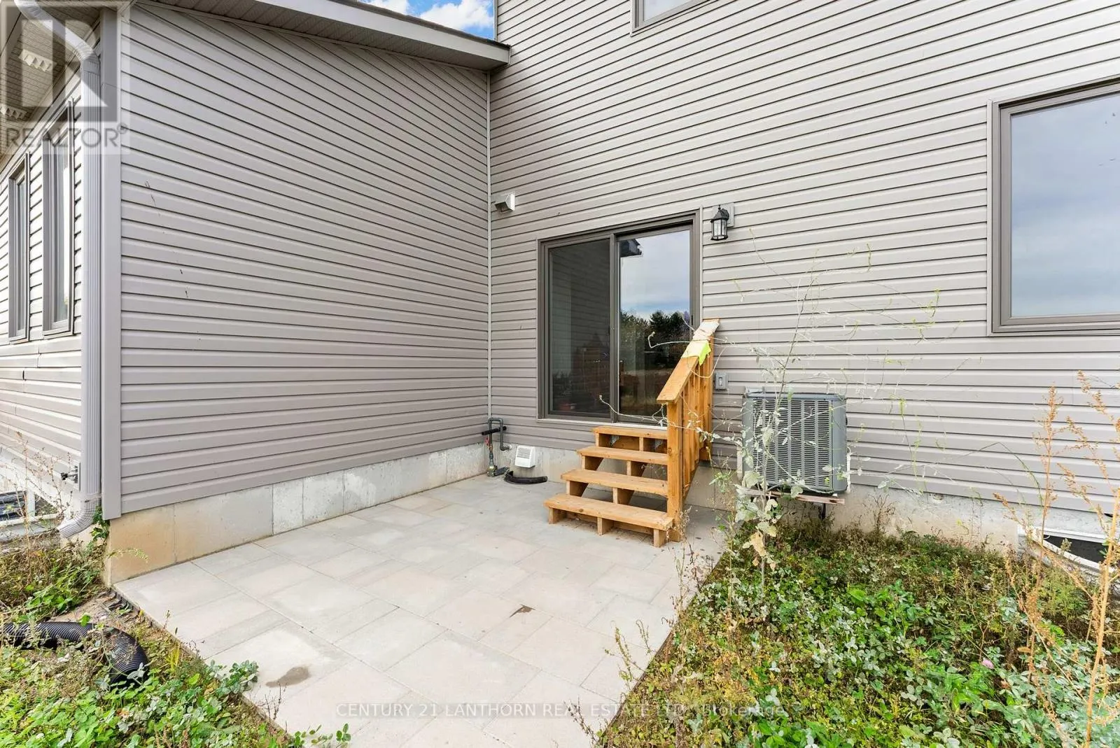 25 BEASLEY CRESCENT