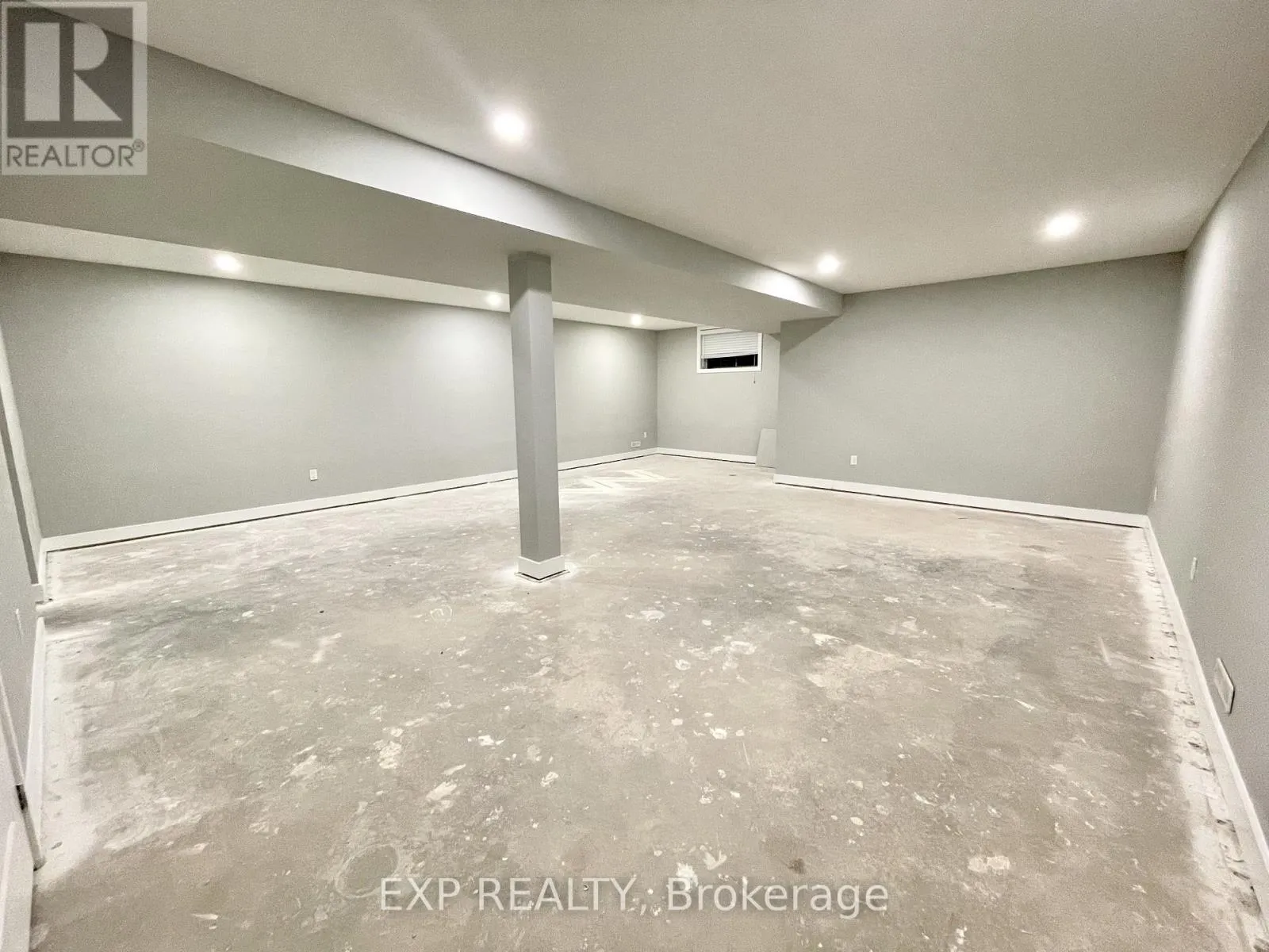 52 - 2284 EVANS BOULEVARD, #52