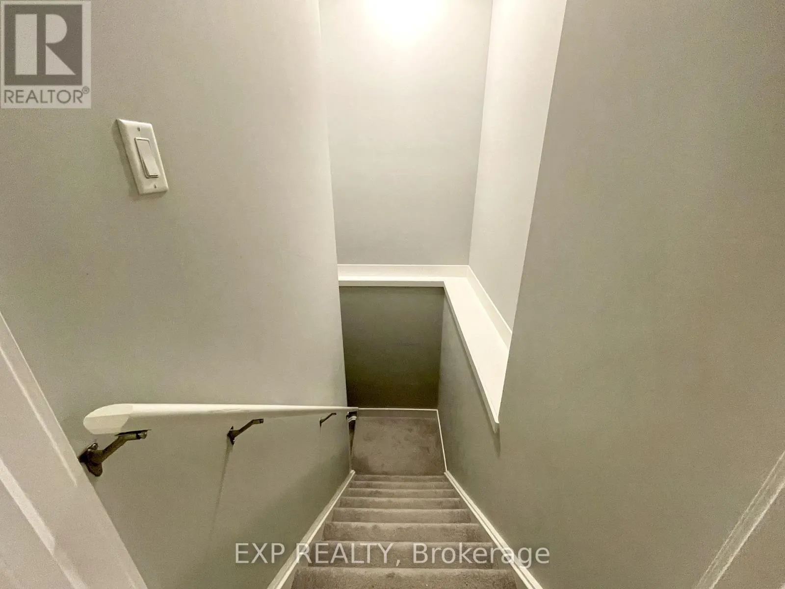 52 - 2284 EVANS BOULEVARD, #52