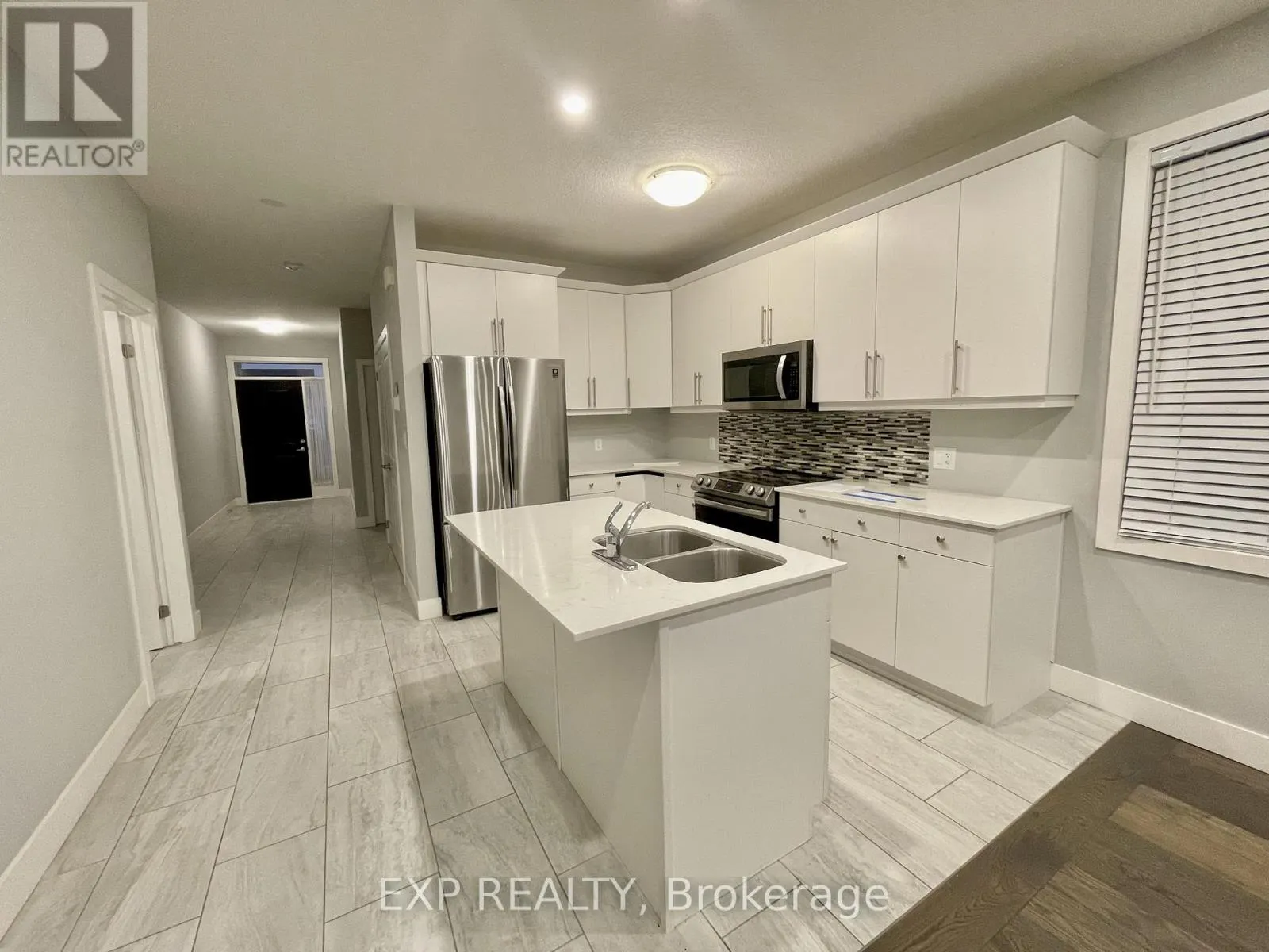 52 - 2284 EVANS BOULEVARD, #52