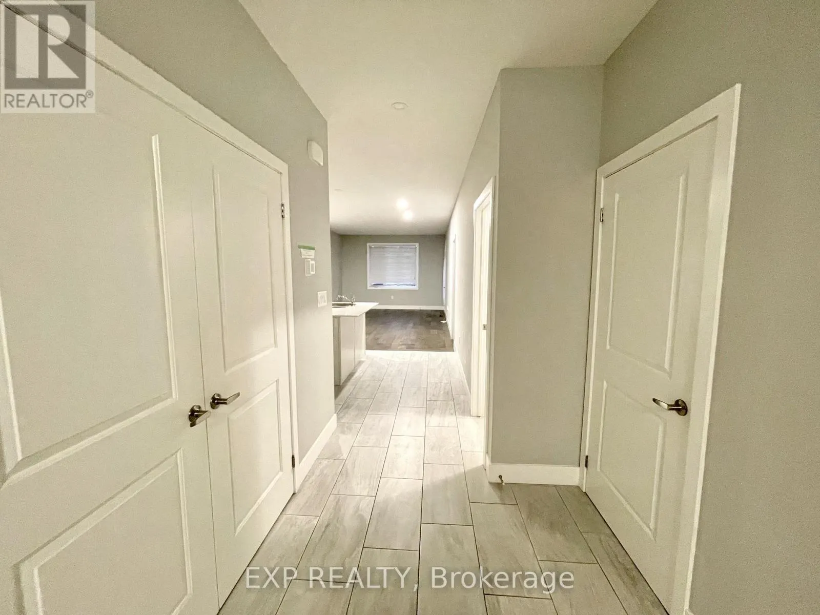 52 - 2284 EVANS BOULEVARD, #52