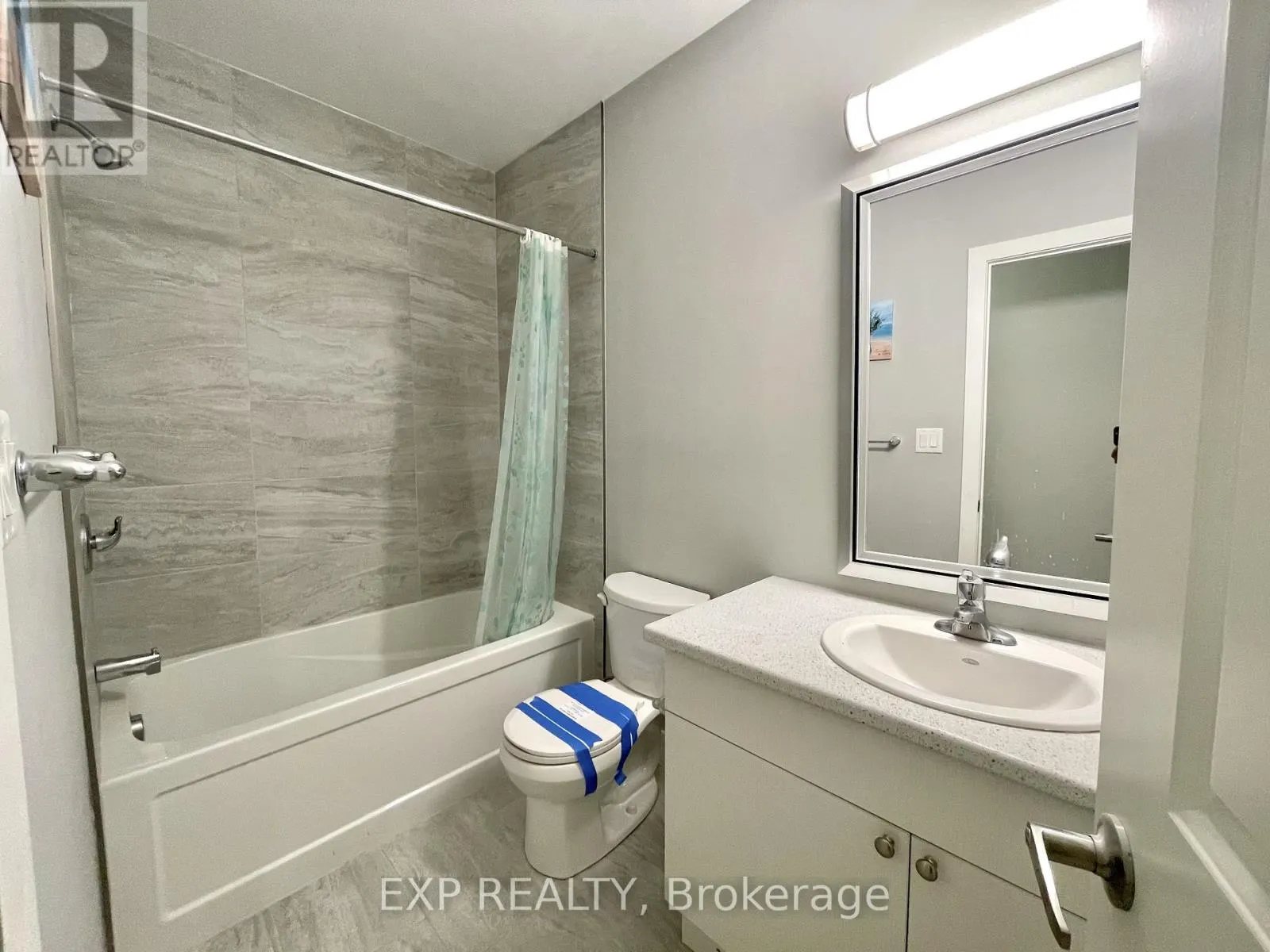 52 - 2284 EVANS BOULEVARD, #52