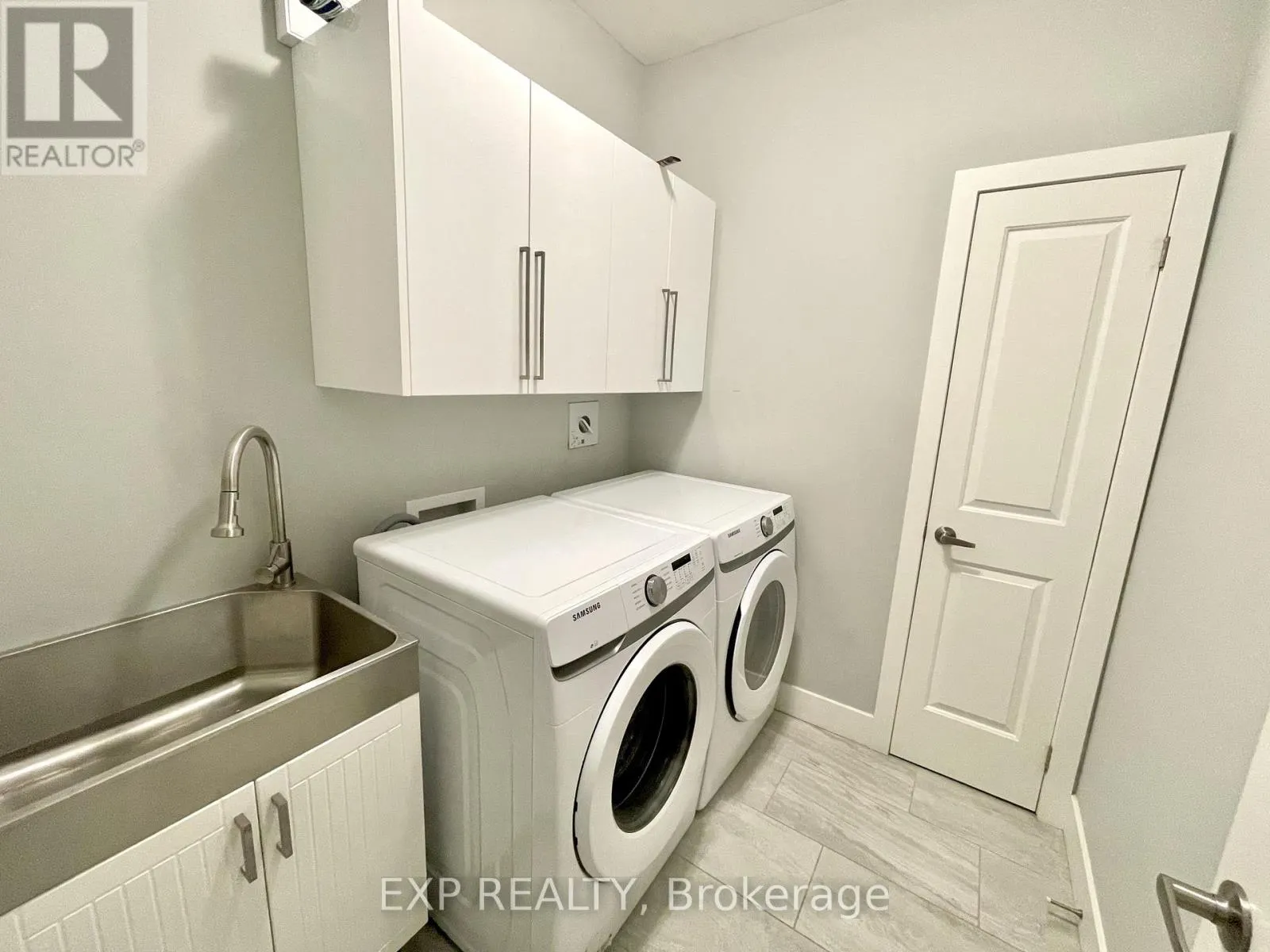 52 - 2284 EVANS BOULEVARD, #52