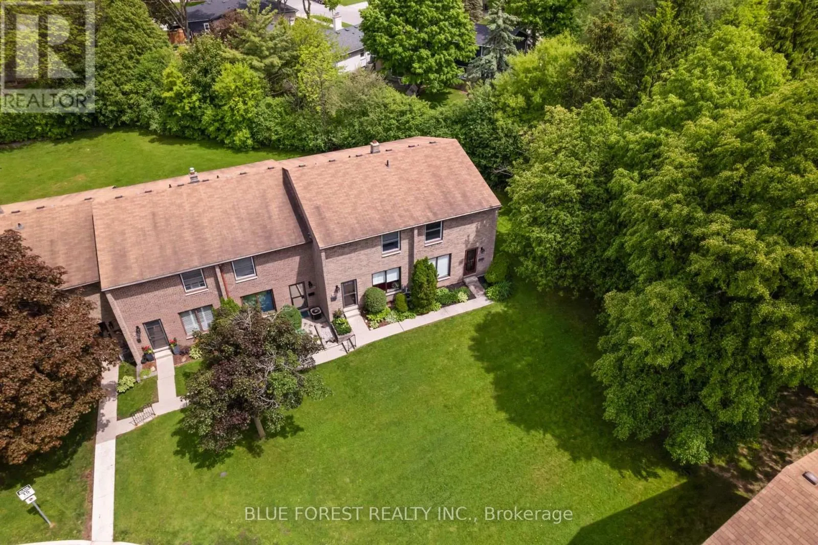 15 - 696 WONDERLAND ROAD S, #15