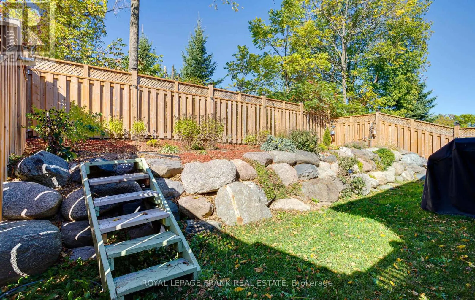 41 CORTLAND WAY