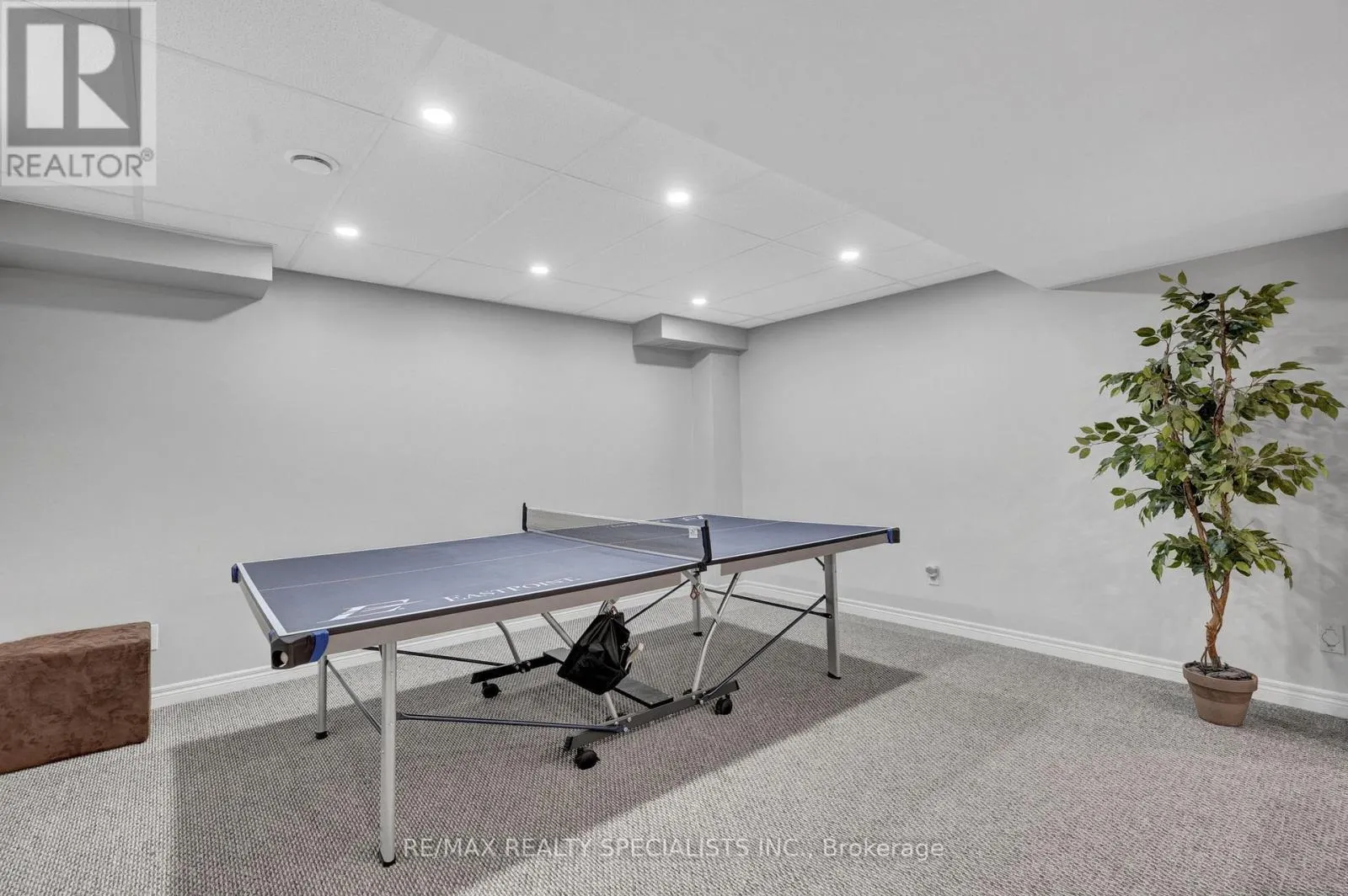 7103 BURBANK CRESCENT