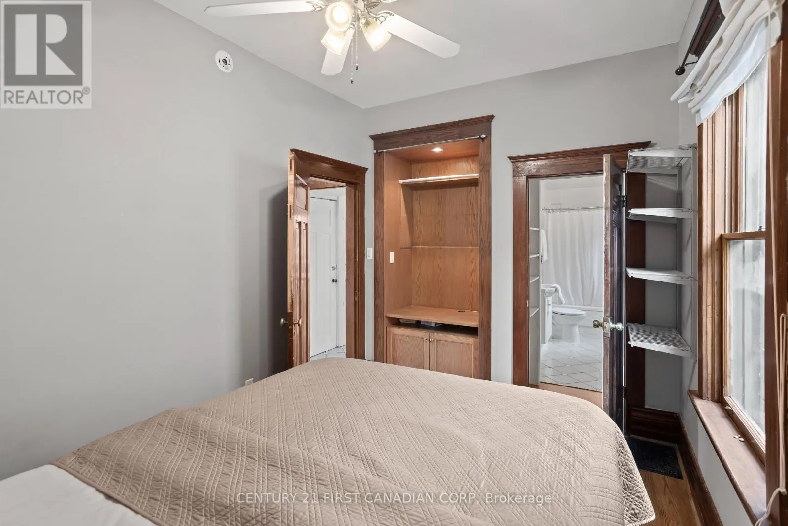 16 WOODWARD AVENUE