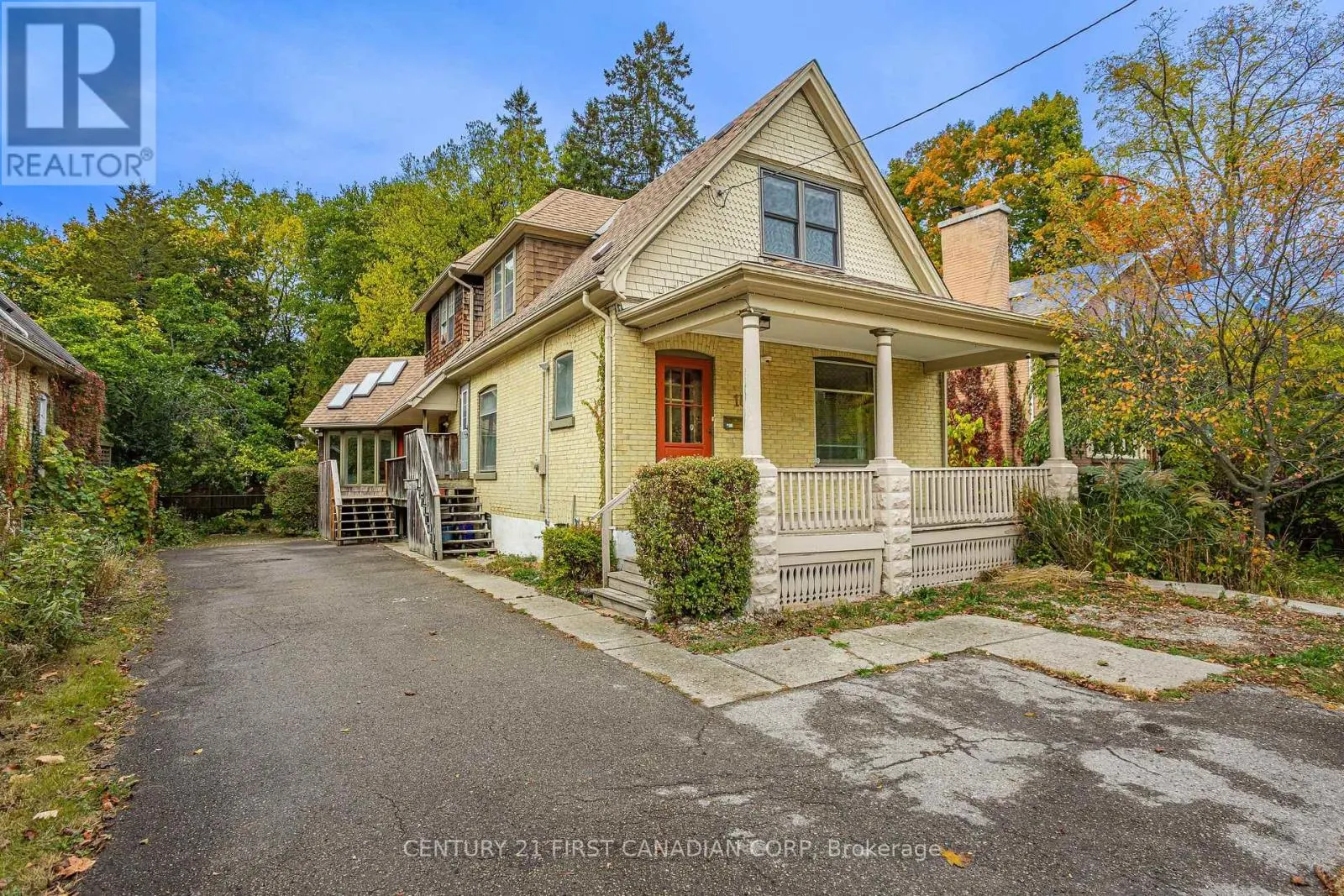 16 WOODWARD AVENUE