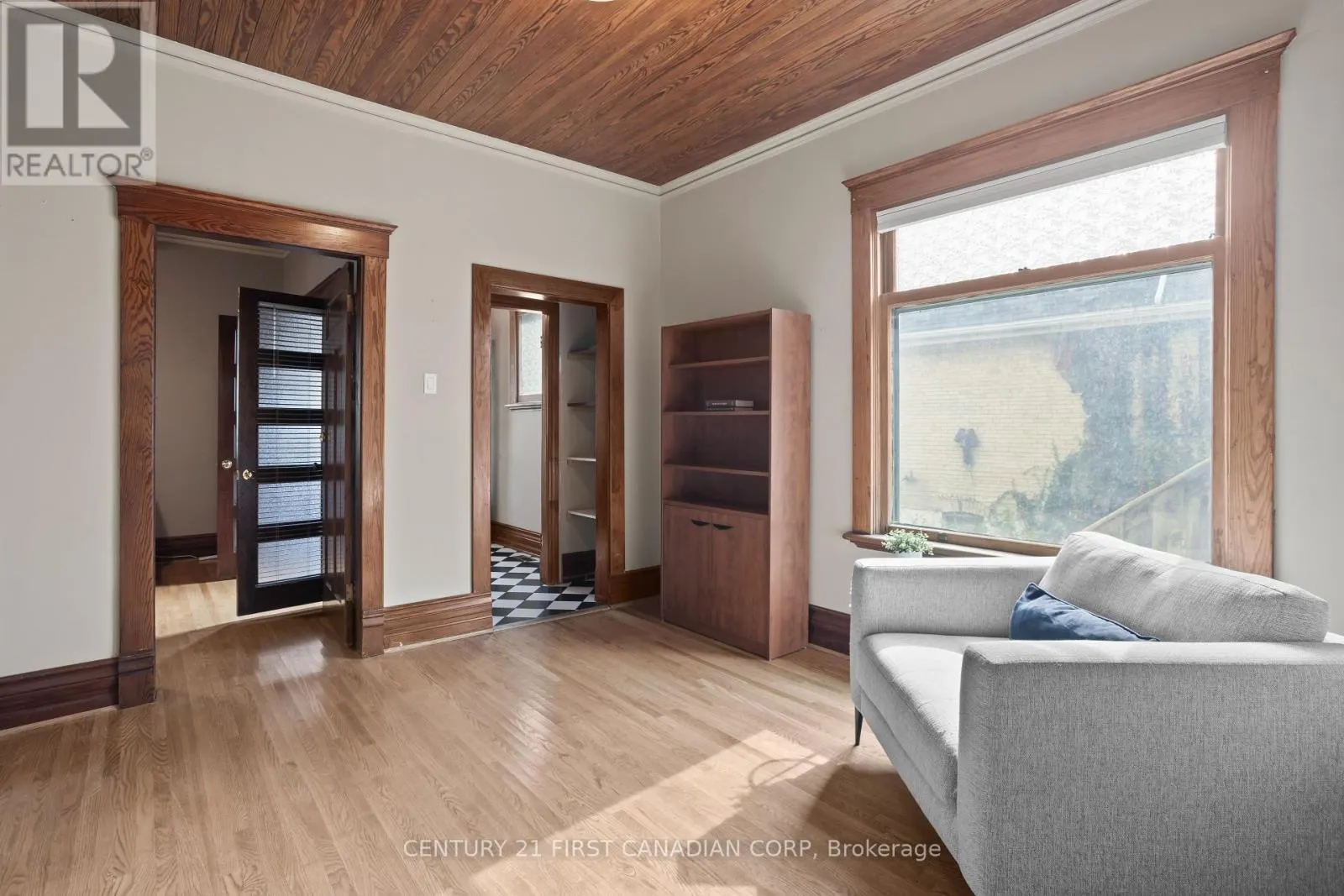 16 WOODWARD AVENUE