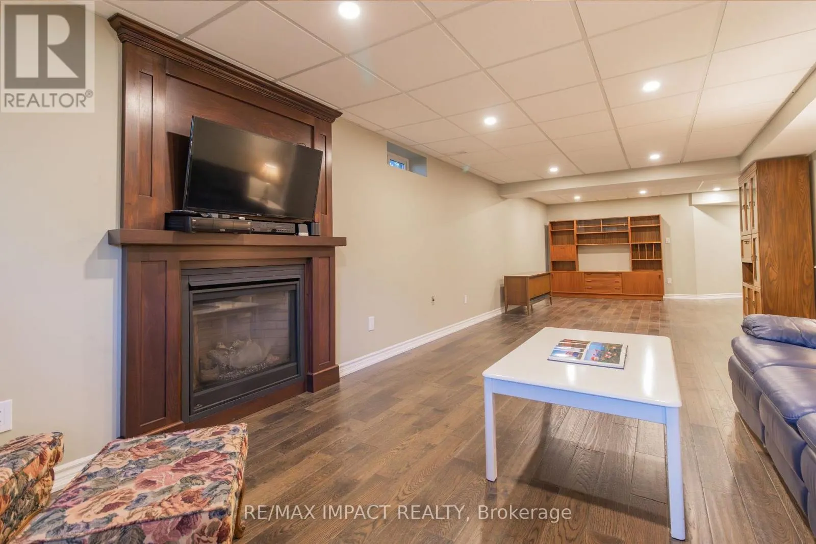 5176 KELLY ROAD