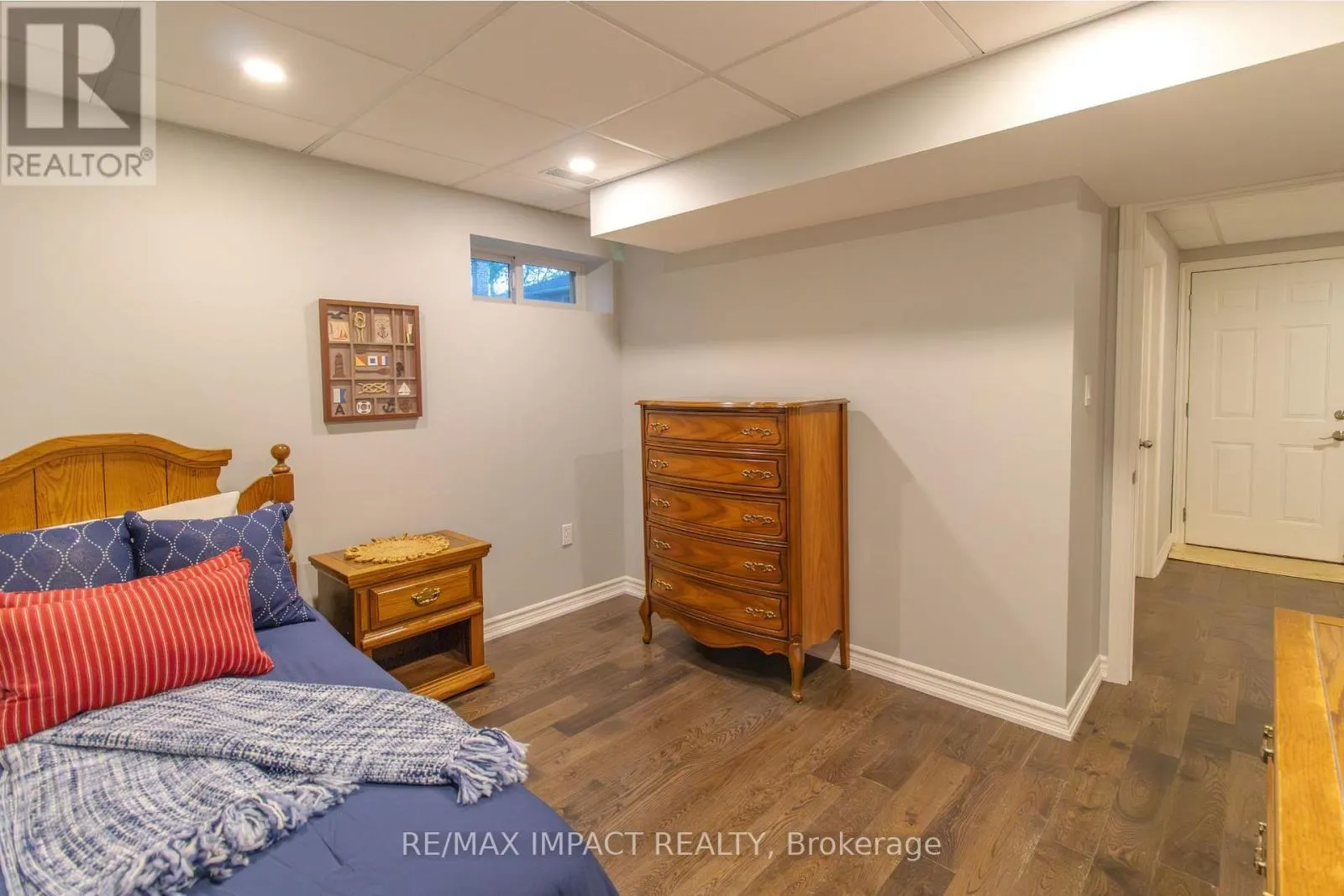 5176 KELLY ROAD