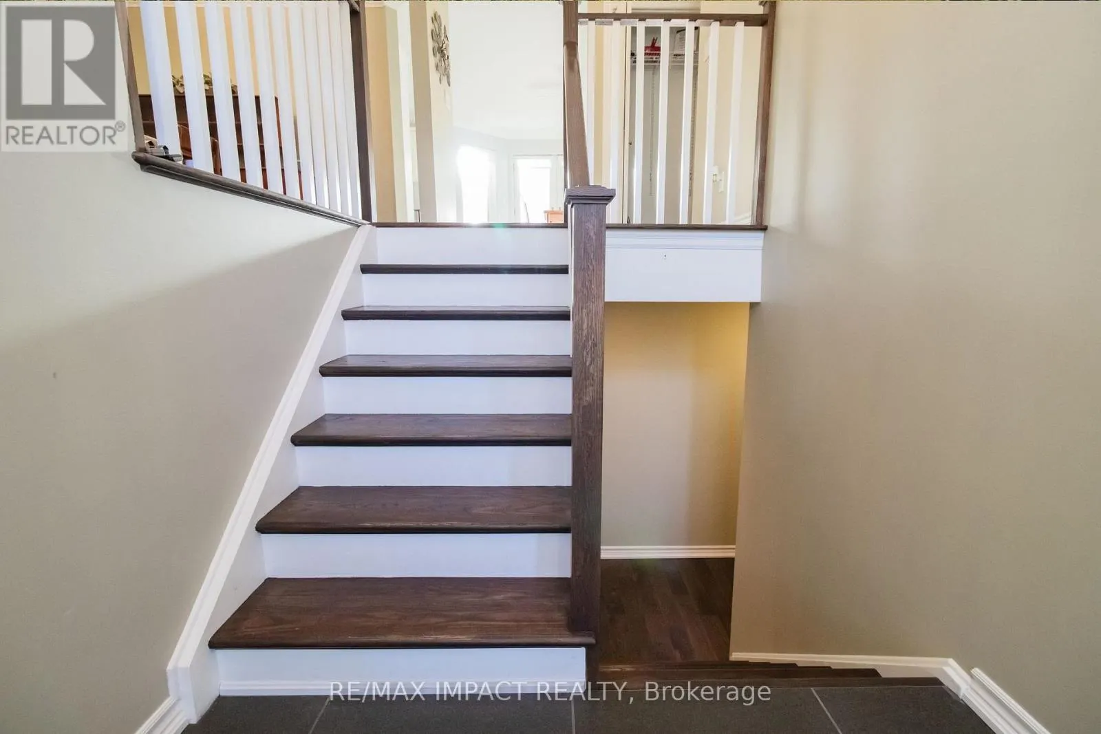 5176 KELLY ROAD
