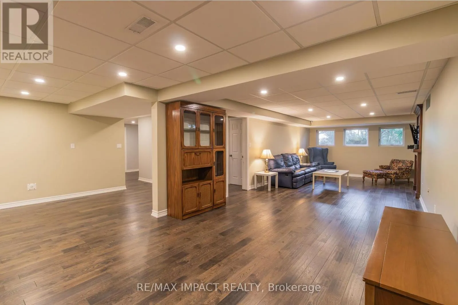 5176 KELLY ROAD