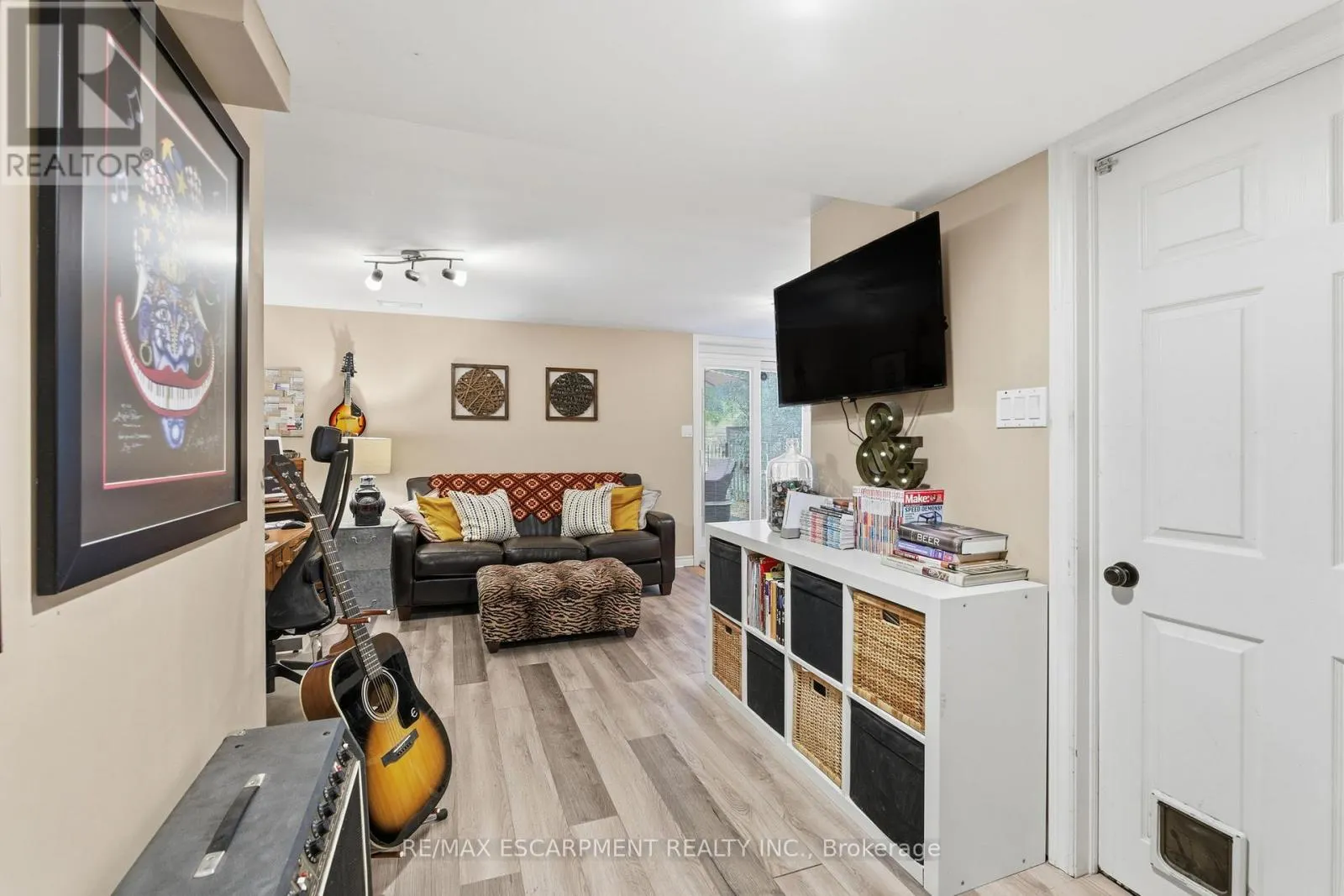 113 BRIAN BOULEVARD