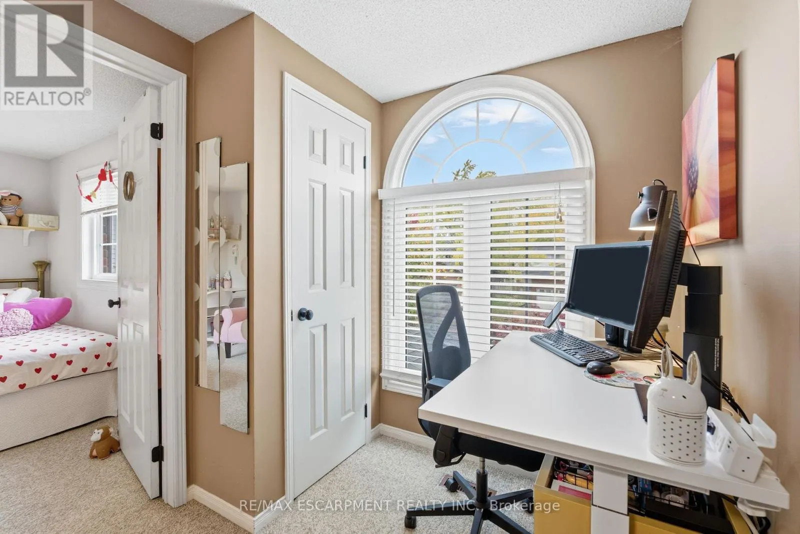 113 BRIAN BOULEVARD