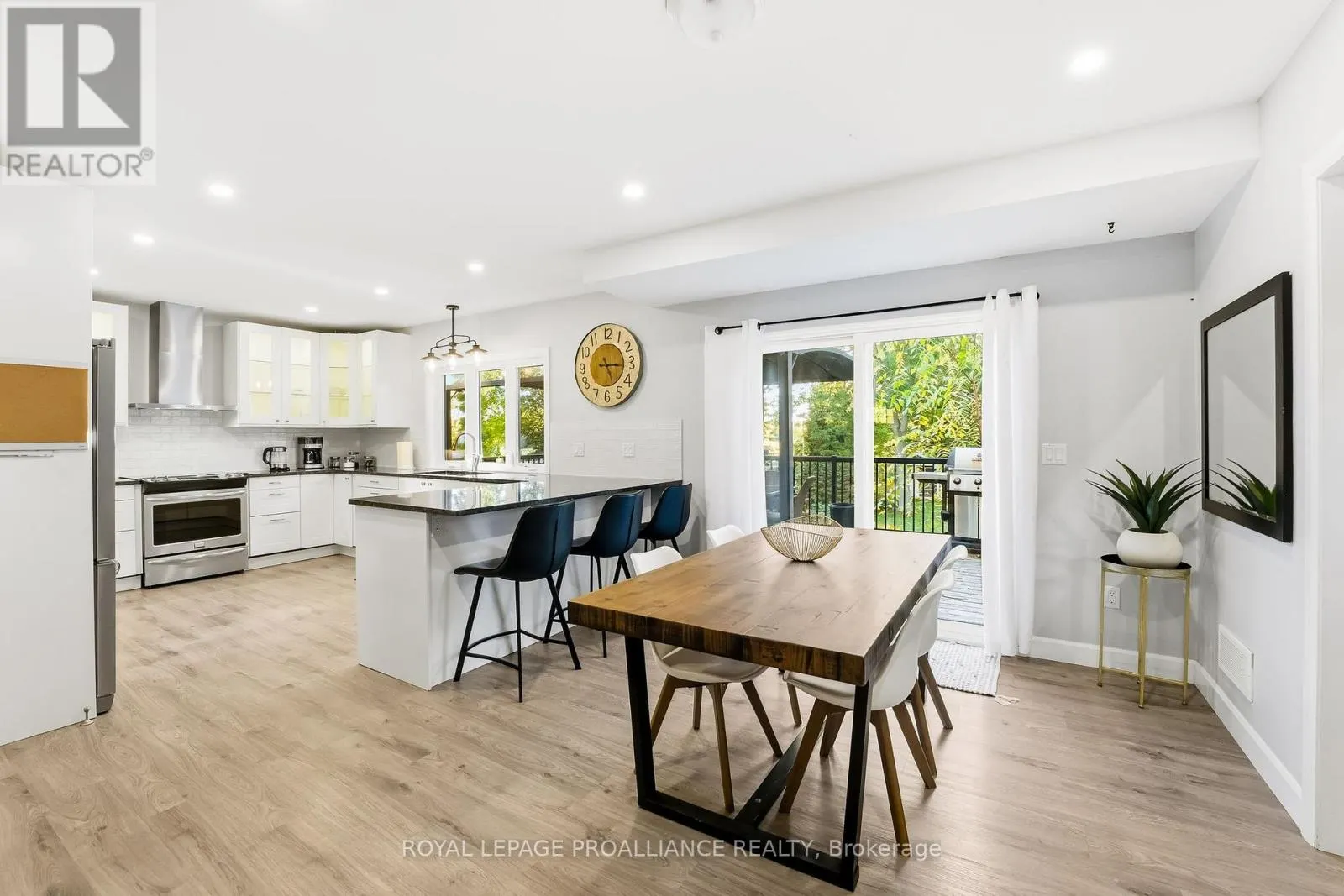 80 ELGIN STREET N