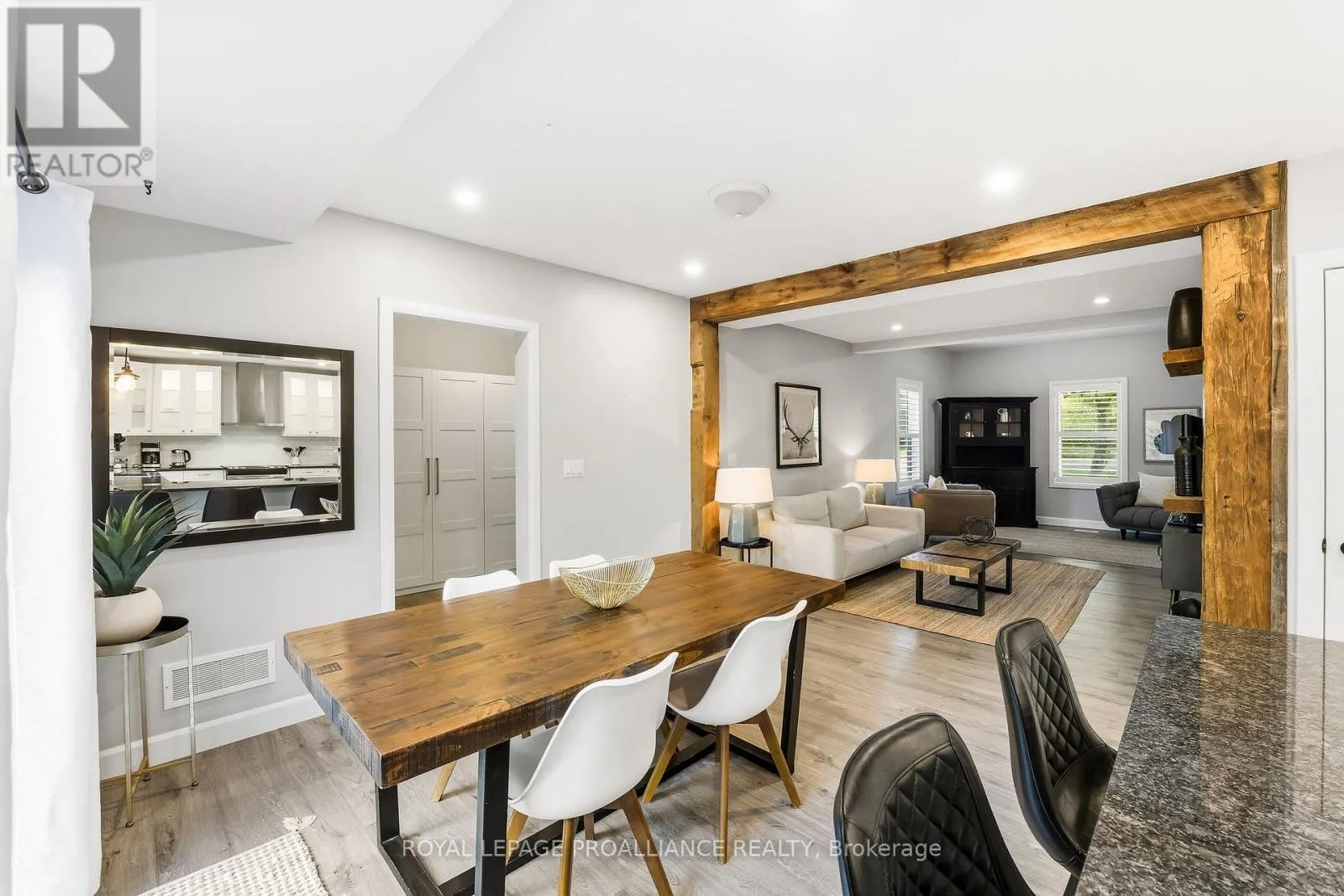 80 ELGIN STREET N
