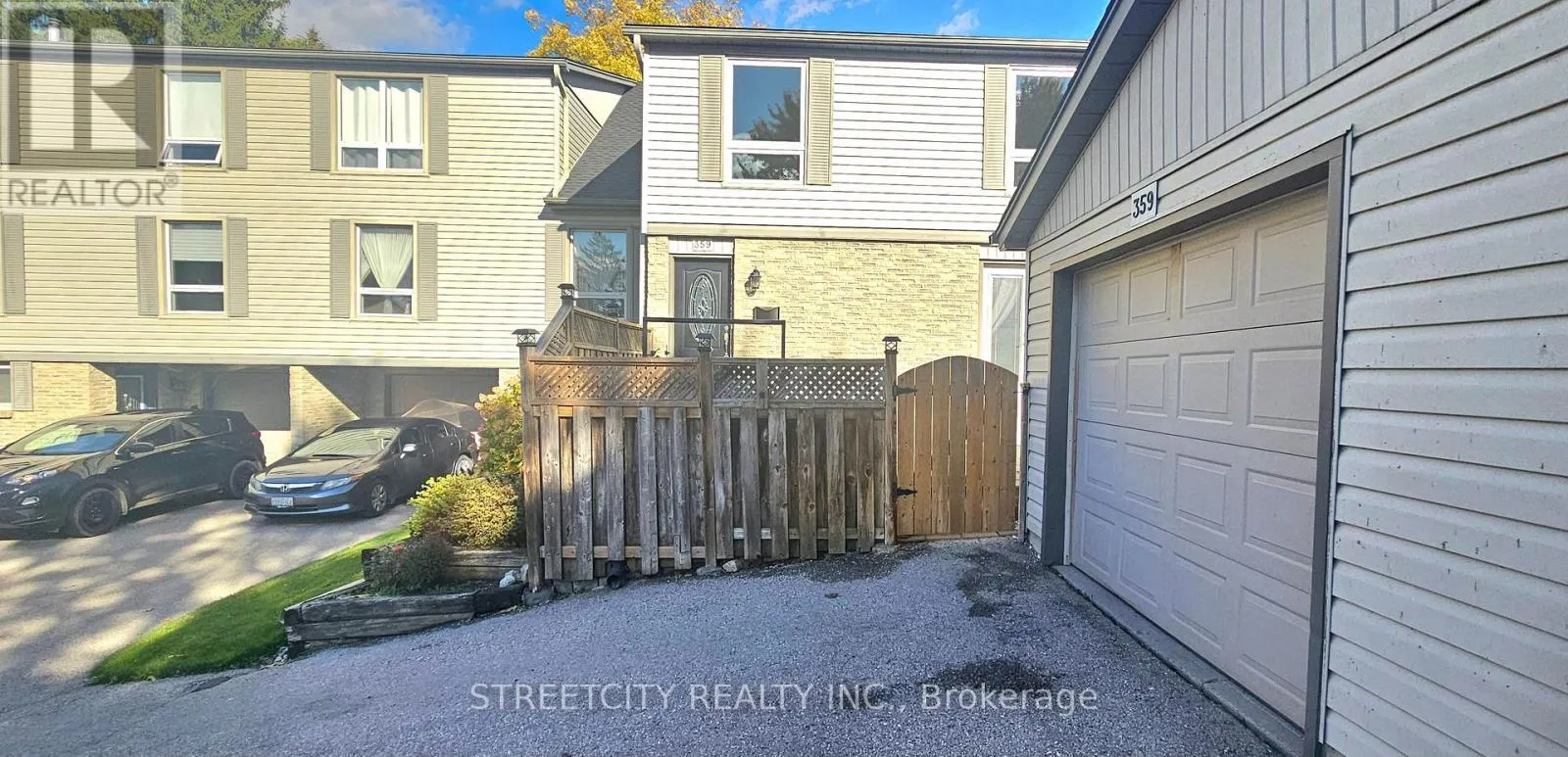 35 - 359 EVERGALDE CRESCENT N, #35