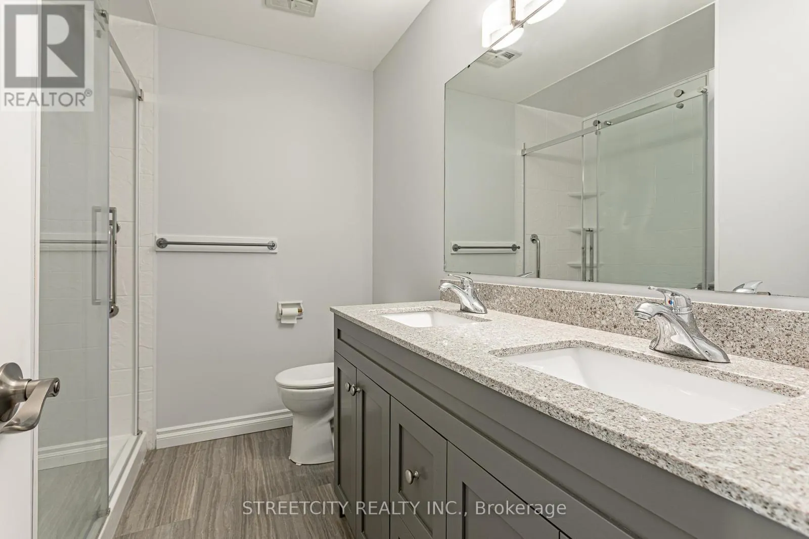 35 - 359 EVERGALDE CRESCENT N, #35