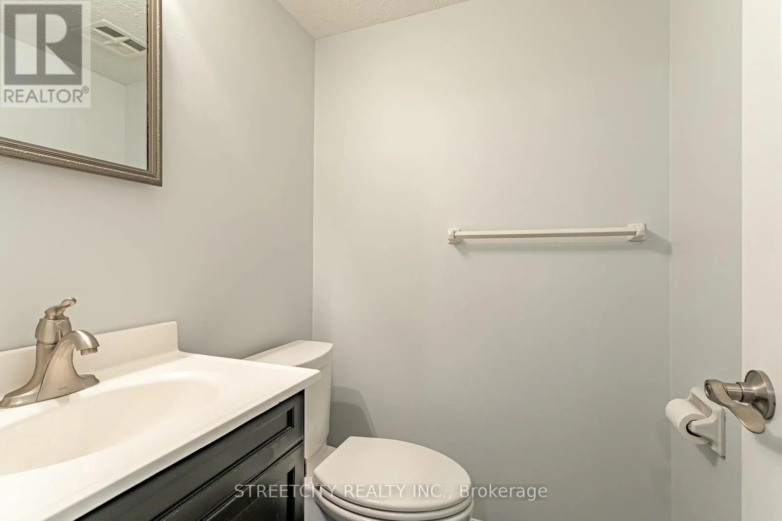 35 - 359 EVERGALDE CRESCENT N, #35