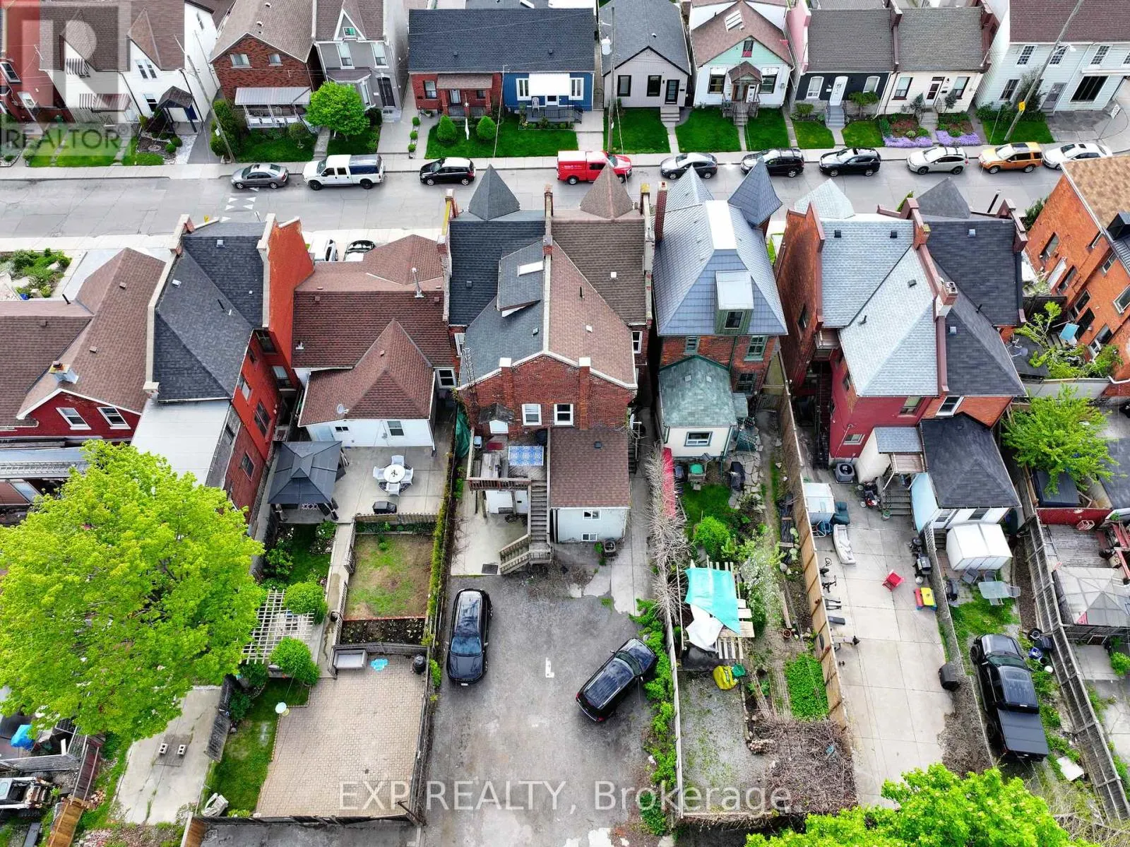 165 EMERALD STREET N
