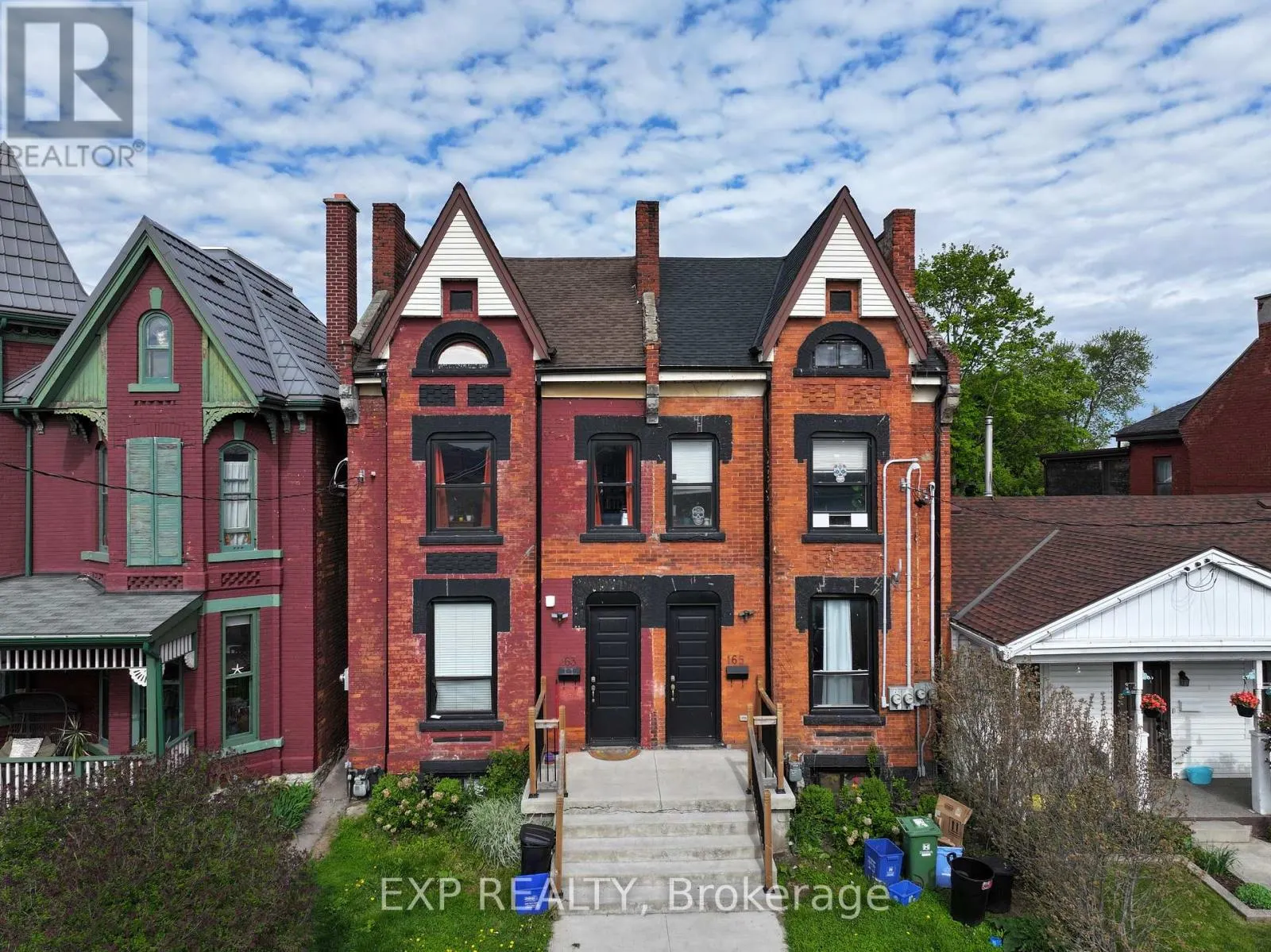 165 EMERALD STREET N