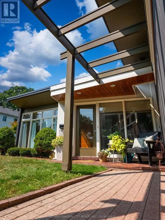 46 HENLEY DRIVE