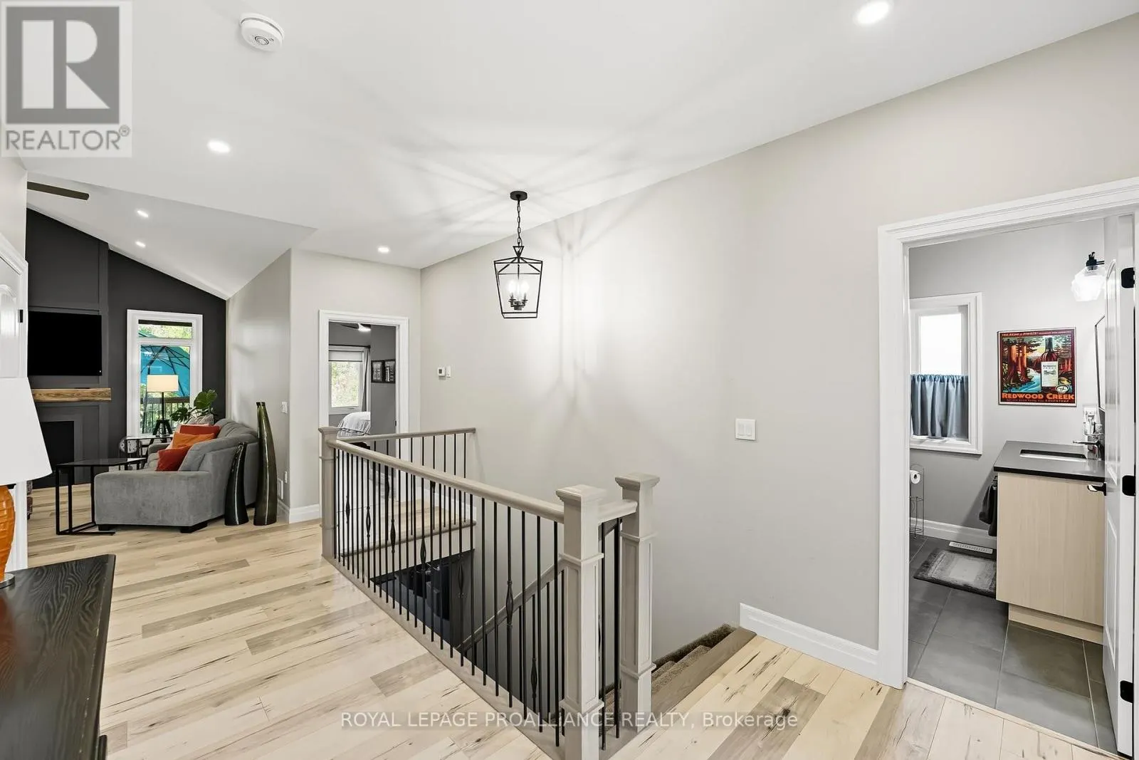 19 AMBROSIA TERRACE