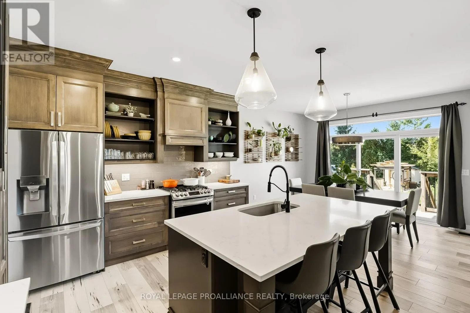 19 AMBROSIA TERRACE