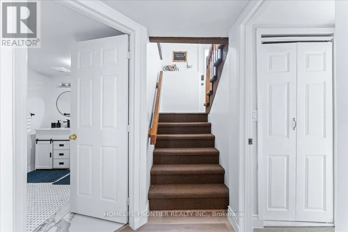 6 LAKEVIEW PARK ROAD