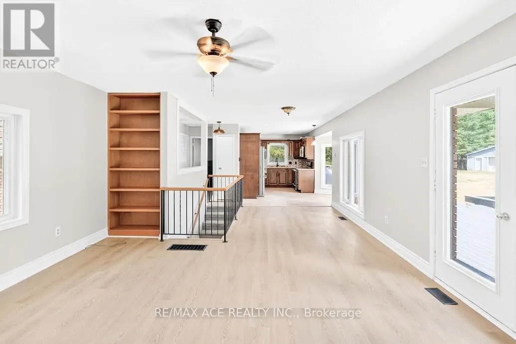 2425 NORTH SCHOOL ROAD