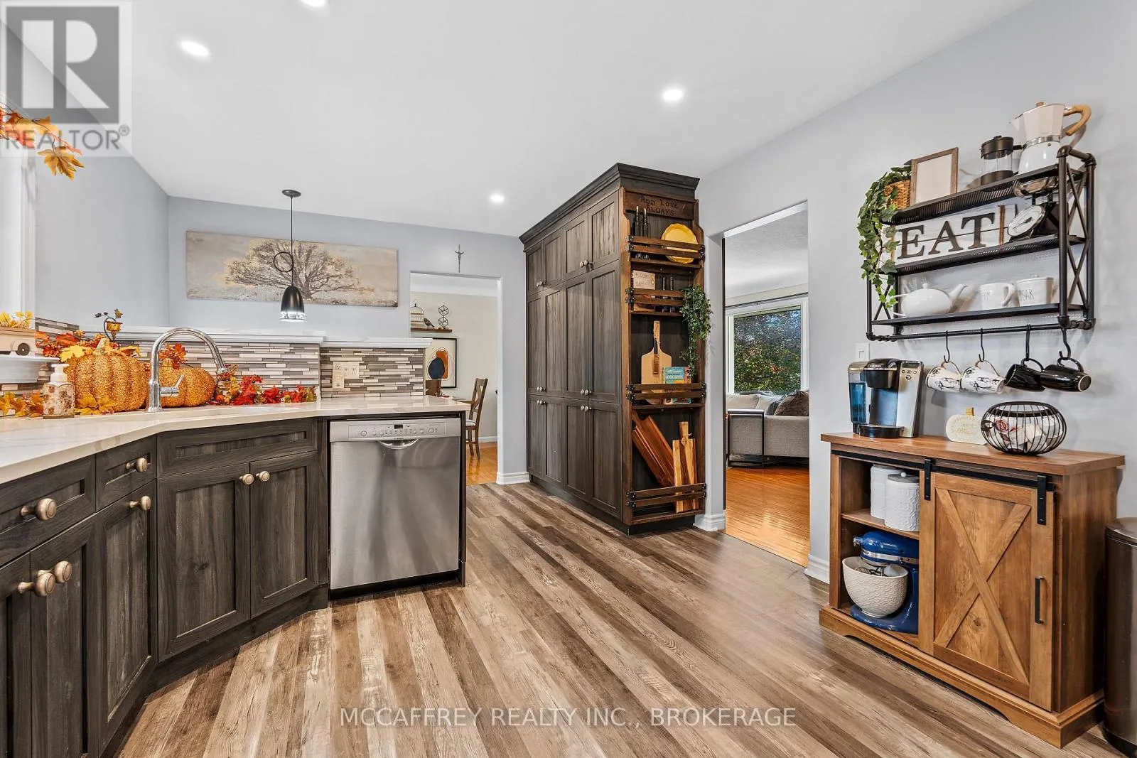 59 LOYALIST AVENUE