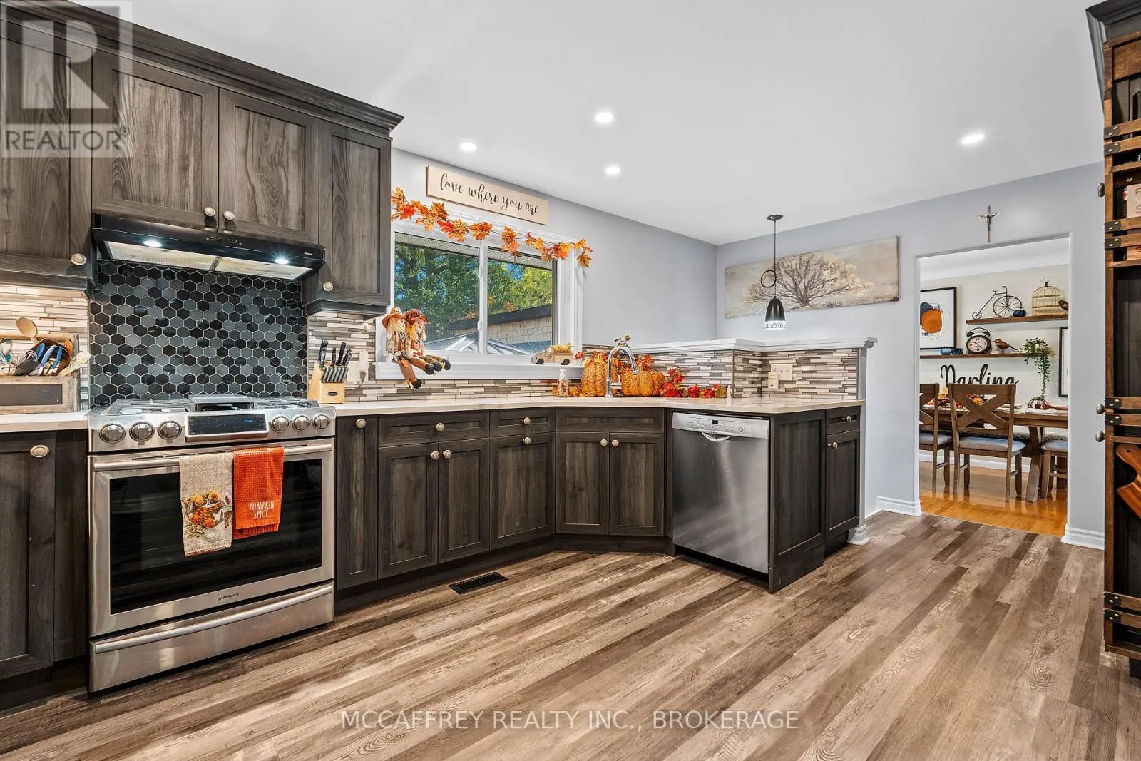 59 LOYALIST AVENUE
