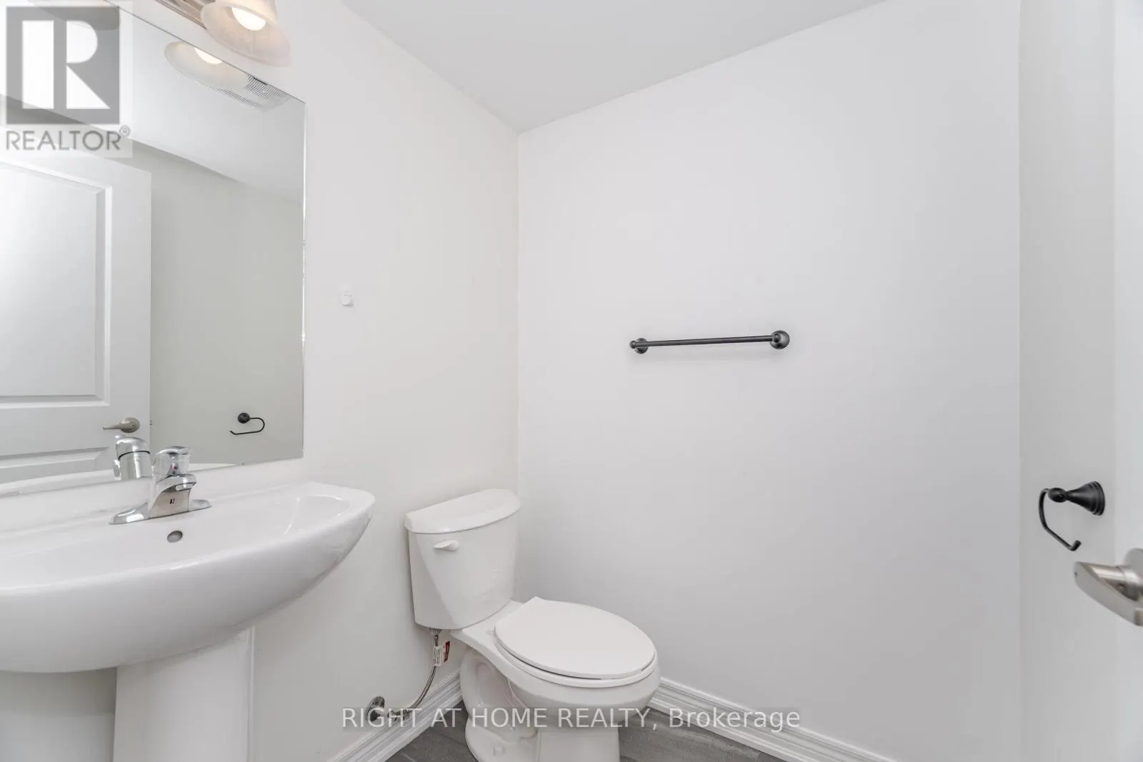 14 DRYDEN LANE